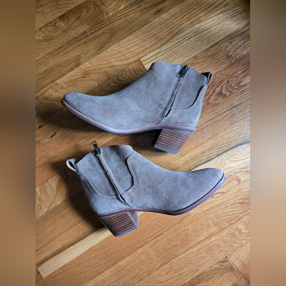 Uggs Booties